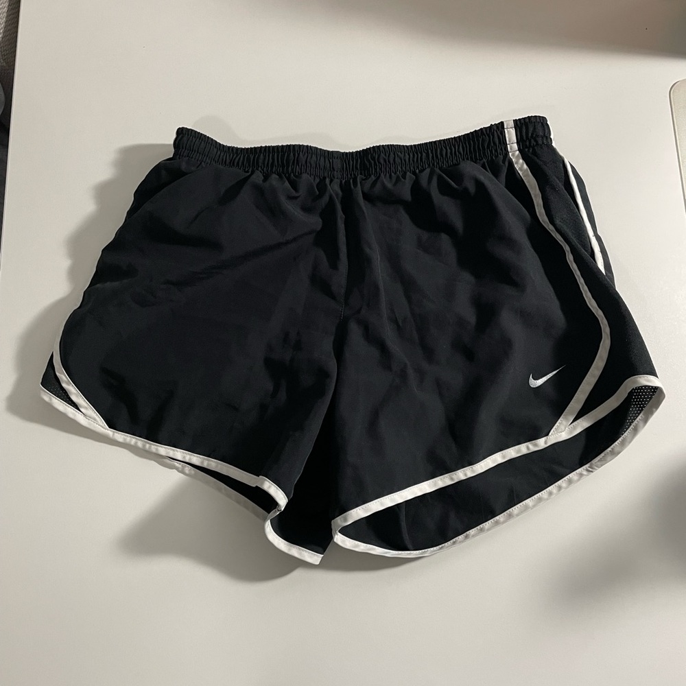 Nike Girl’s Tempo Black Shorts